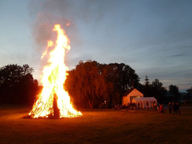 Blick auf das Feuer